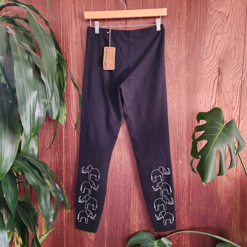 NWT Supermaggie Black Leggings With Elephant Print Size Large
